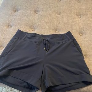 Women's active wear shorts